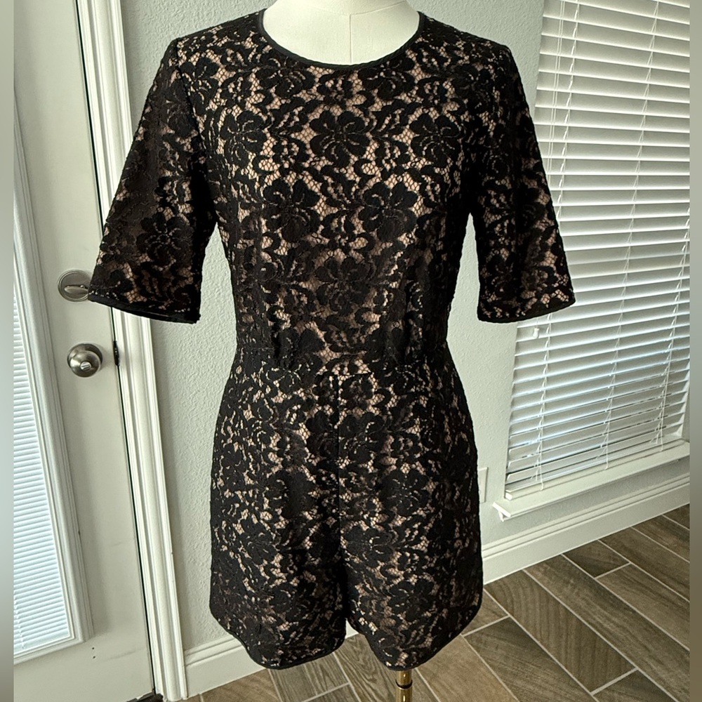 BCBG MaxAzria Haile Black Nude Lace Romper Illusion Overlay XS NWOT